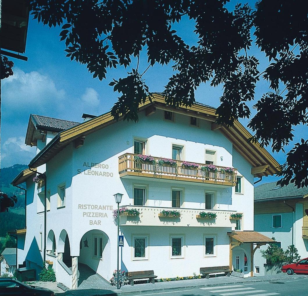 Hotel San Leonardo Badia  Exteriör bild